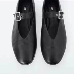 NIB -COS buckled ballet flats sz 10